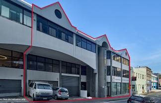 Versatile Te Aro office with parking