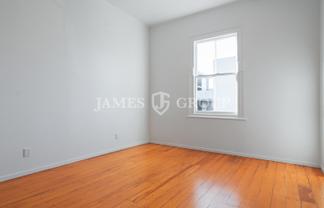 POLISHED RETAIL SPACE WITH HUGE STREET PRESENCE