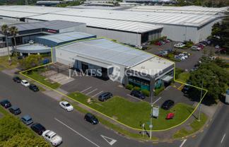 High-Profile Corner Site on Highbrook