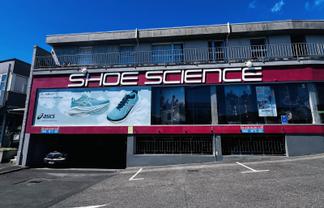 HIGH-EXPOSURE RETAIL / SHOWROOM ON MT EDEN ROAD
