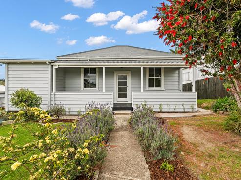 15 View Road, Hikurangi