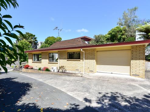 13B Jennifer Place, Chartwell