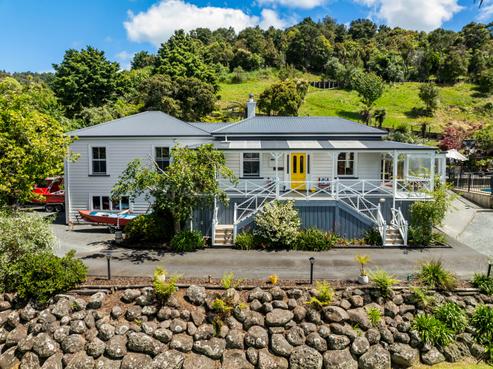 8 High Oaks Way, Avenues