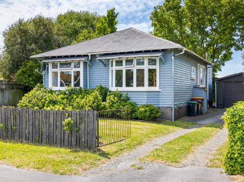 66 Caledonian Road, Saint Albans