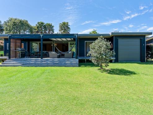 8 Coral Place, Matapouri