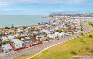 Freehold accommodation - desirable Napier location