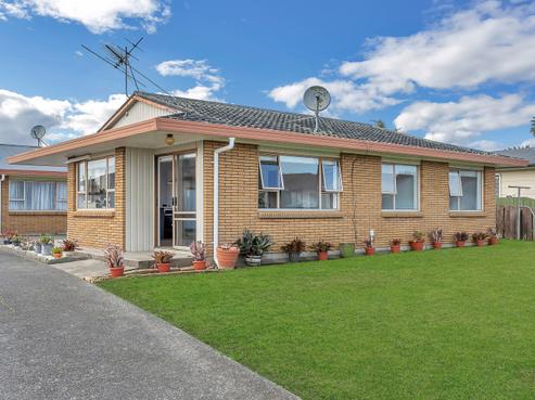 17 Edgewater Parade, Waiuku