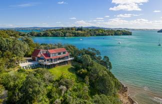 230 Nook Road, Parua Bay