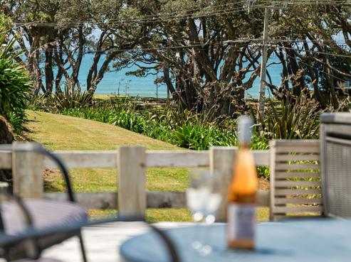 143 Oakura Road, Oakura Coast