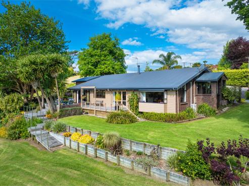 765 Runciman Road, Runciman