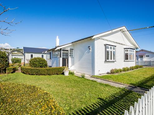 22 Torridon Road, Miramar