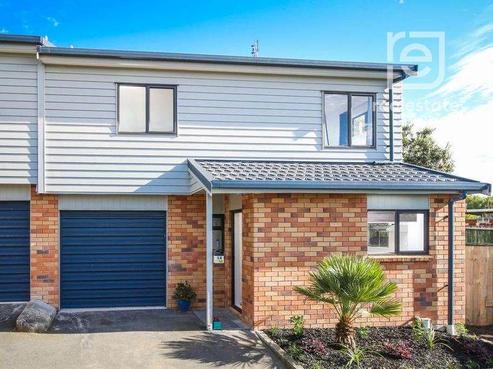 14/36 West Coast Road, Glen Eden