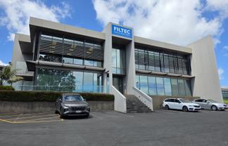 Tidy Mt Wellington office for lease