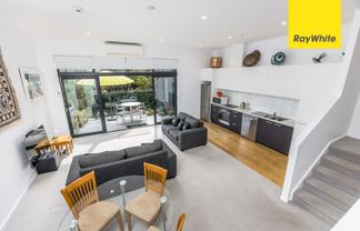 5/8 Thompson Park Road, Mount Wellington