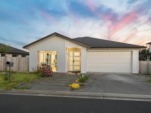 6 Ahorangi Road, Silverdale