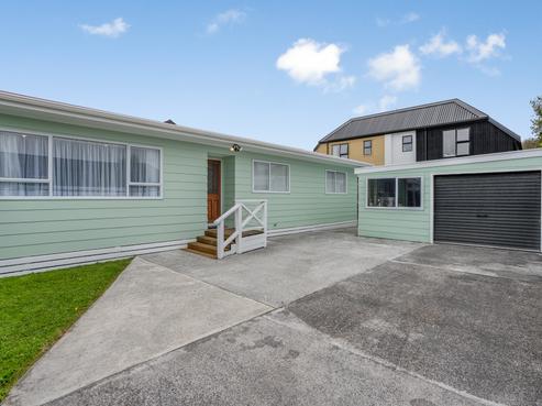 2/22 Rata Street, Naenae