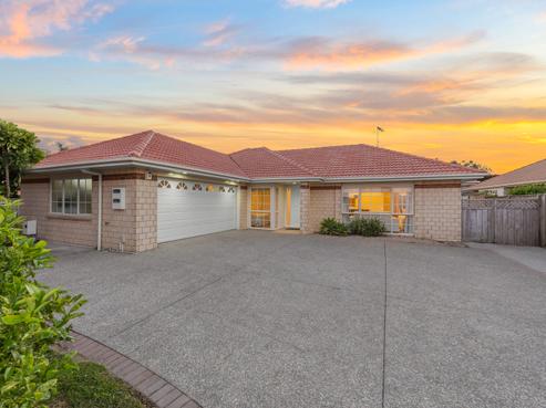 8 William Woods Court, Flat Bush