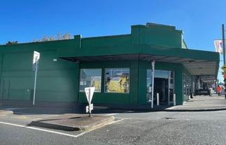PROMINENT CORNER - ONEHUNGA
