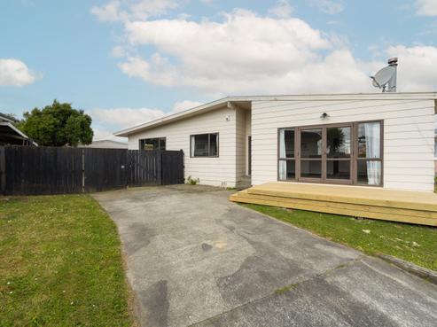9 Karamea Crescent, Kelvin Grove