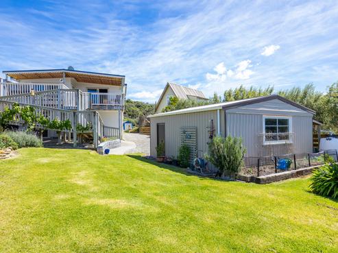 61 Pinedale Crescent, Riversdale Beach
