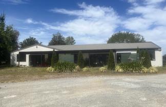 19-23 Peters Street, Hinds