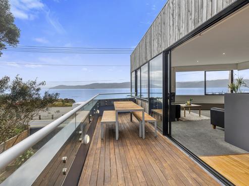 87 Marine Parade, Seatoun