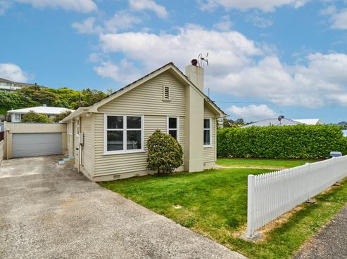 14 Pembroke Street, Tawa