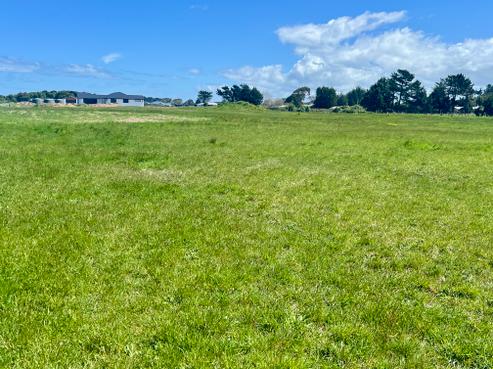 10 Amos Way, Otatara