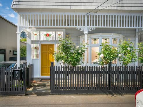 5 Armour Avenue, Mount Victoria