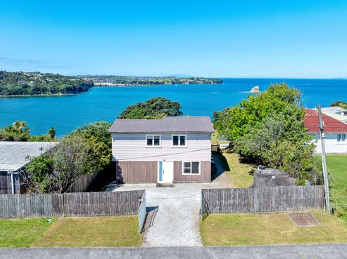 81 Tiri Road, Matakatia