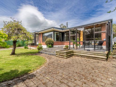 52 Gladstone Terrace, Gladstone