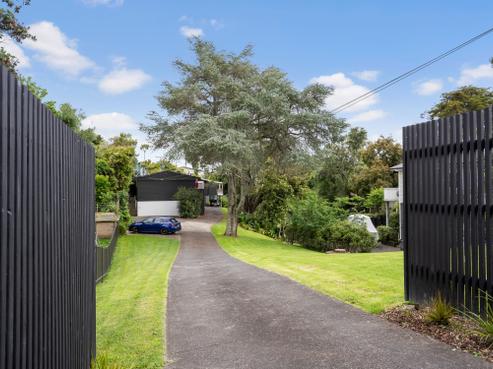 2/5 Larchwood Avenue, Westmere