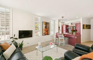 1.2/1 Queens Wharf, Wellington Central