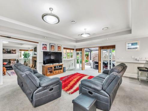 18 Lochmore Street, Bishopdale