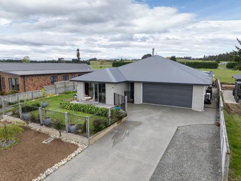 61 Orbell Crescent, Te Anau