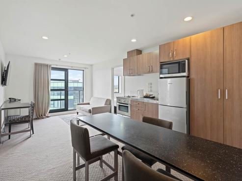 16/6J Saint Martins Lane, Grafton