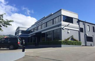 STANDOUT RETAIL SHOWROOM OPPORTUNITY
