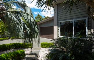 5 Pohutukawa Grove, Lytton West
