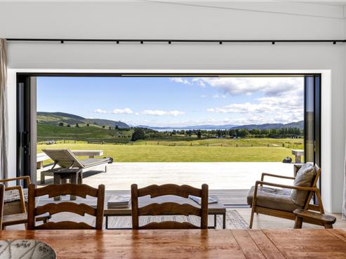 2/675 Whangamata Road, Kinloch