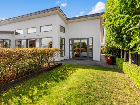 1 Hilltop Crescent, Corstorphine