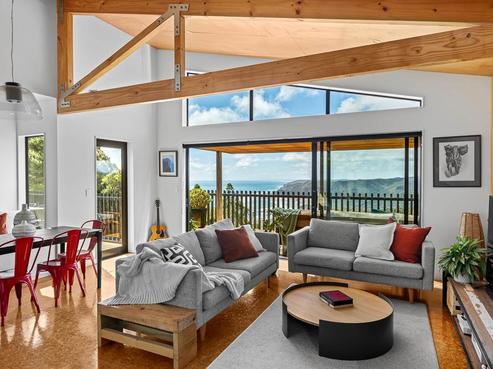 23 Log Race Road, Piha