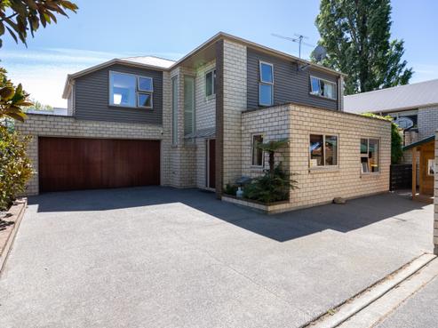 4 Fieldstone Lane, Spreydon