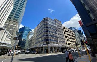 CBD suite | Kitchen + meeting room