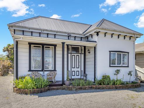 89 Derby Street, Westport
