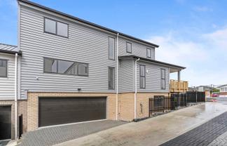 135A Te Atatu Road, Te Atatu South