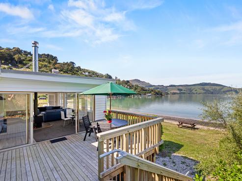 20 Te Wharau Lane, Charteris Bay