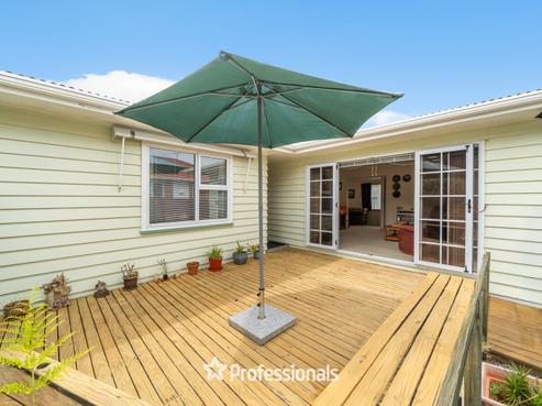 219 Taita Drive, Avalon