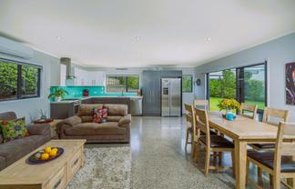 3 Emmerdale Drive, Hahei