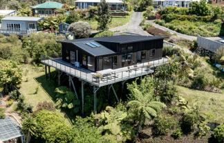 22 Hinemoa Terrace, Tairua