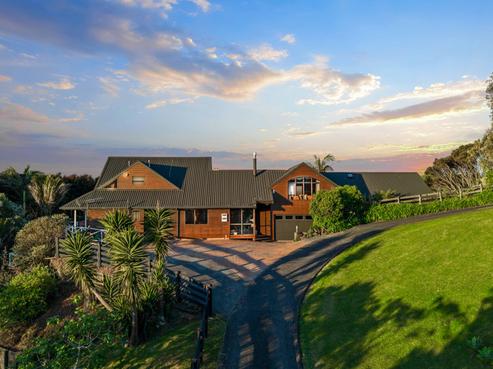 33 Puketaha Road, Swanson